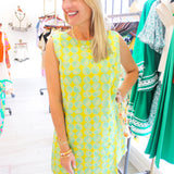 Tory Tunic, Spectacle