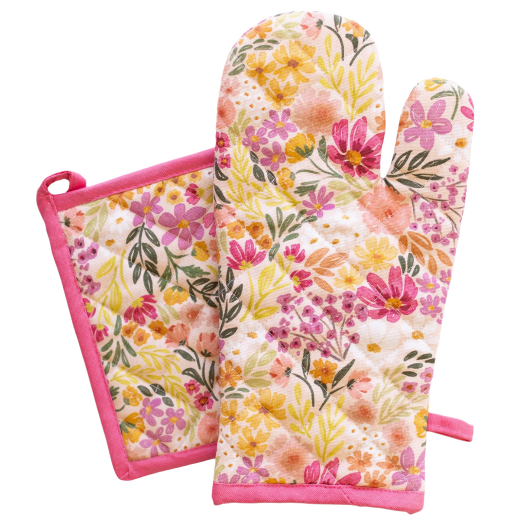 Primrose Petals Oven Mitt + Pot Holder Set