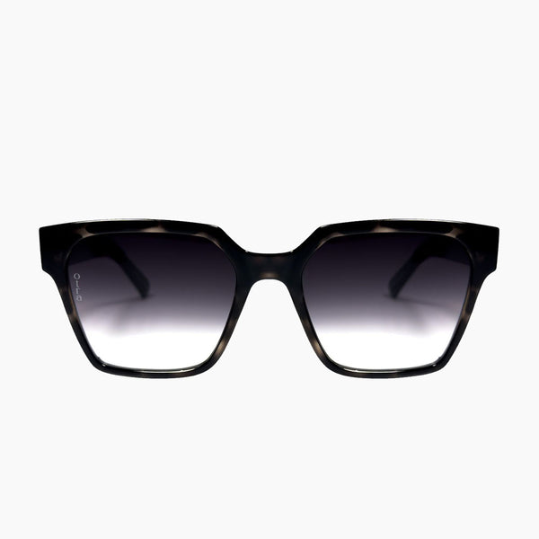 Zamora Sunglasses, Black Tort/Smoke Fade