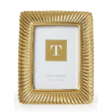 Scalloped Plume Gold Frame