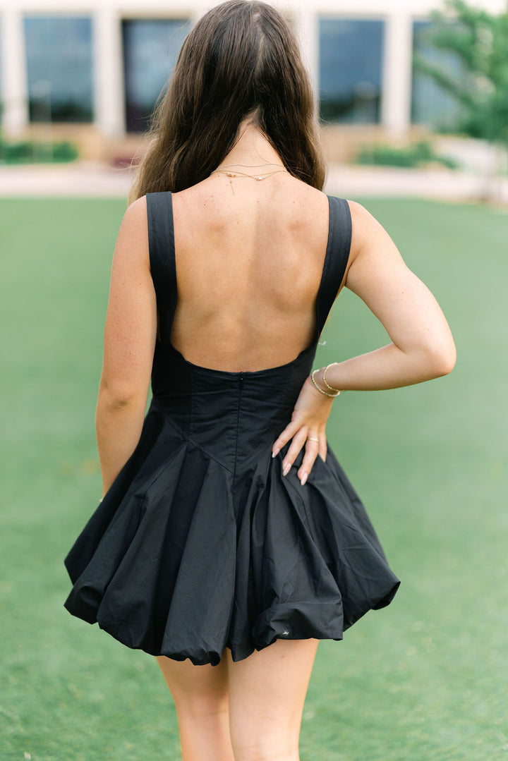 Walk My Way Bubble Dress, Black