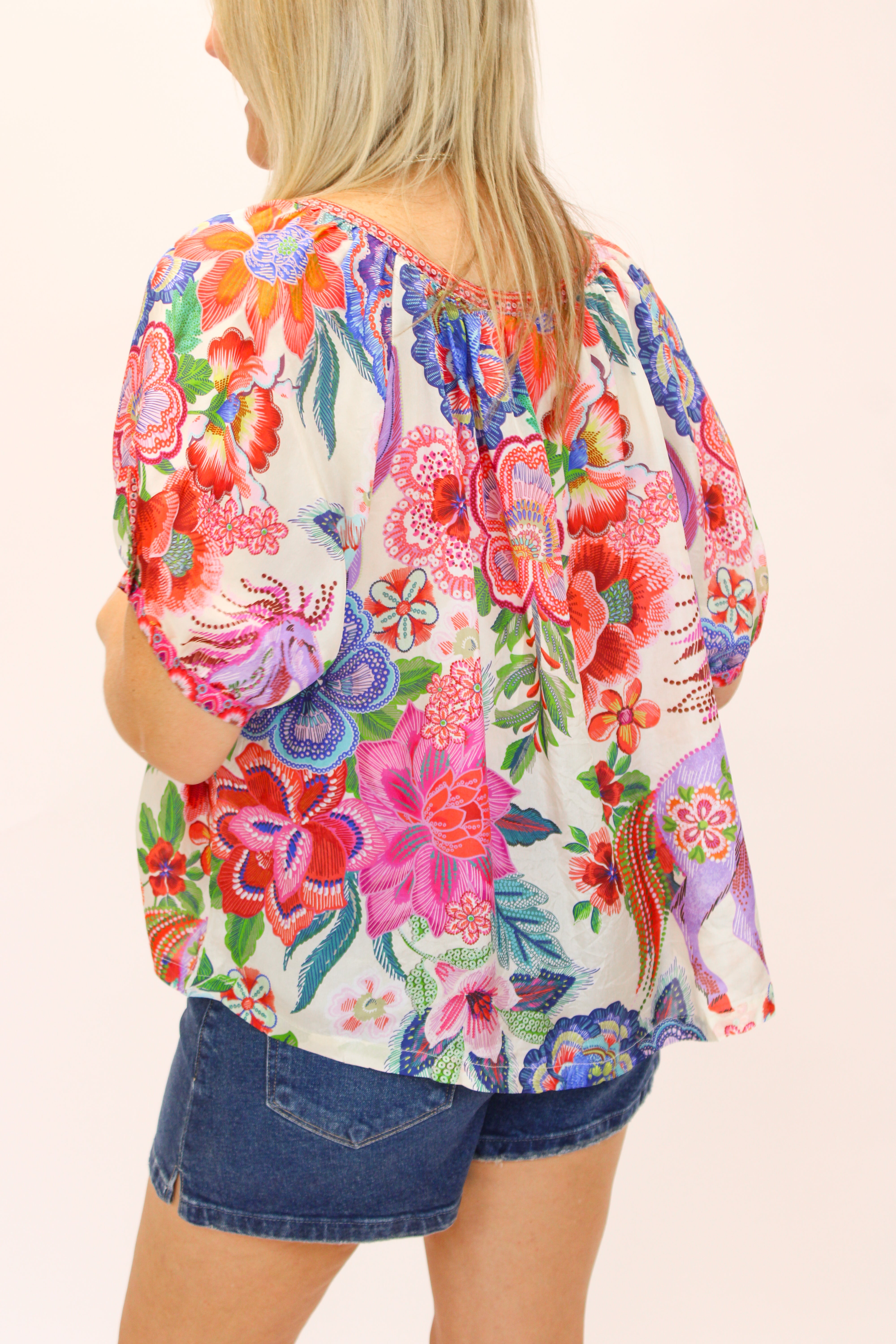 (取寄) ジョニー ワズ レディース アーバ ボタン ダウン シャツ - カリー Johnny Was women Avah Button Down Shirt - Kallie Kallie Avah Button Down Shirt, Kallie – Sabi Boutique