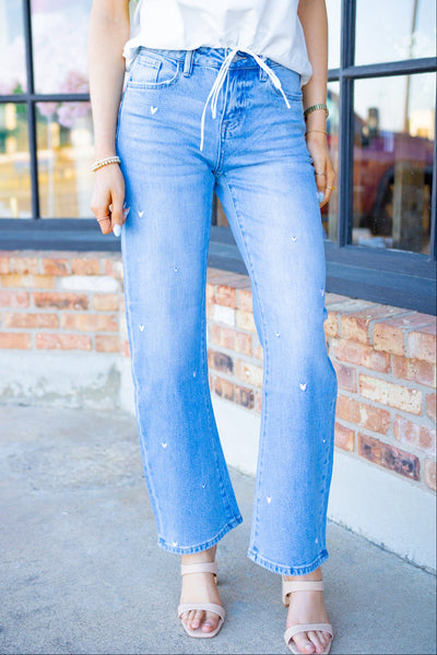 Flora Mid Rise Barrell Jeans, Medium Blue