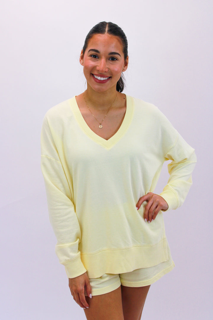 Modern V-Neck Weekender, Mellow Yellow