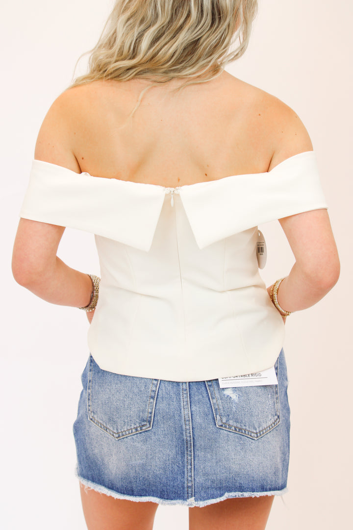 Telayna Off Shoulder Bow Top, Off White