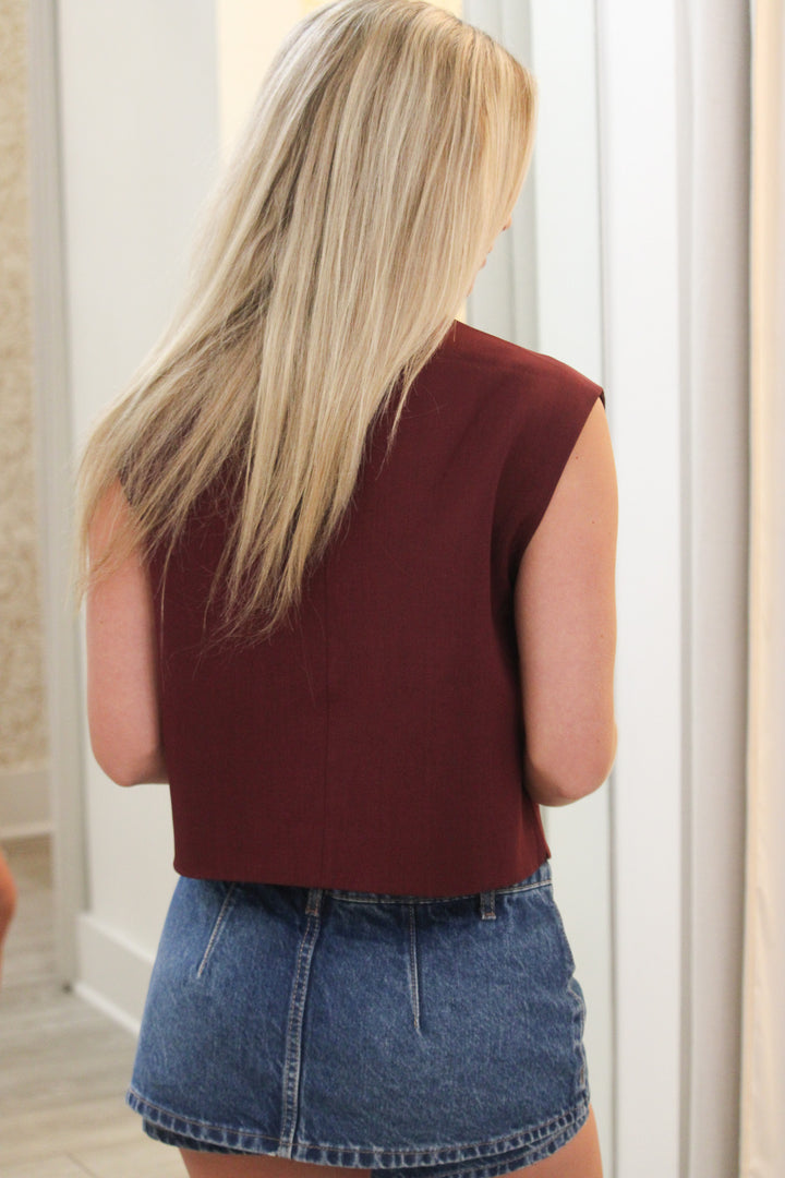 Alyssa Top, Wine