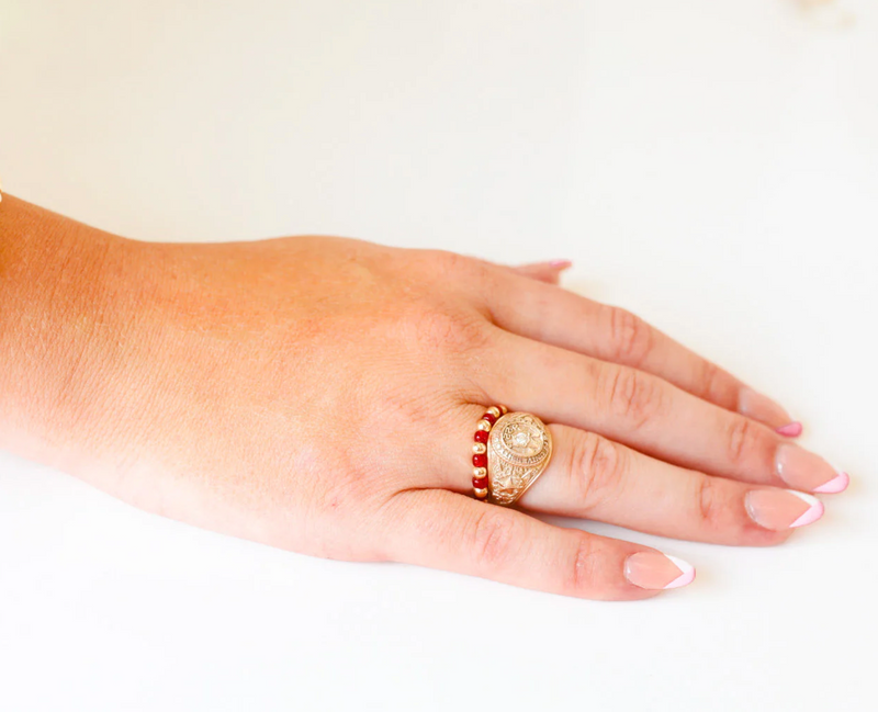 Poppi Ring, Maroon