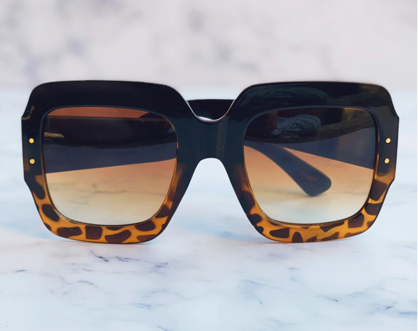 Black and Tortoise Square Frame Sunnies