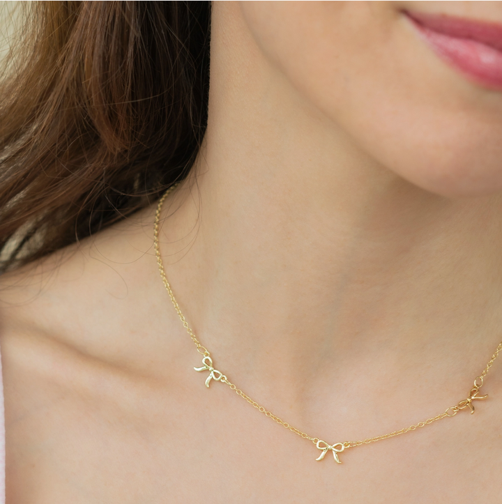 Beautiful Bows Necklace, Gold