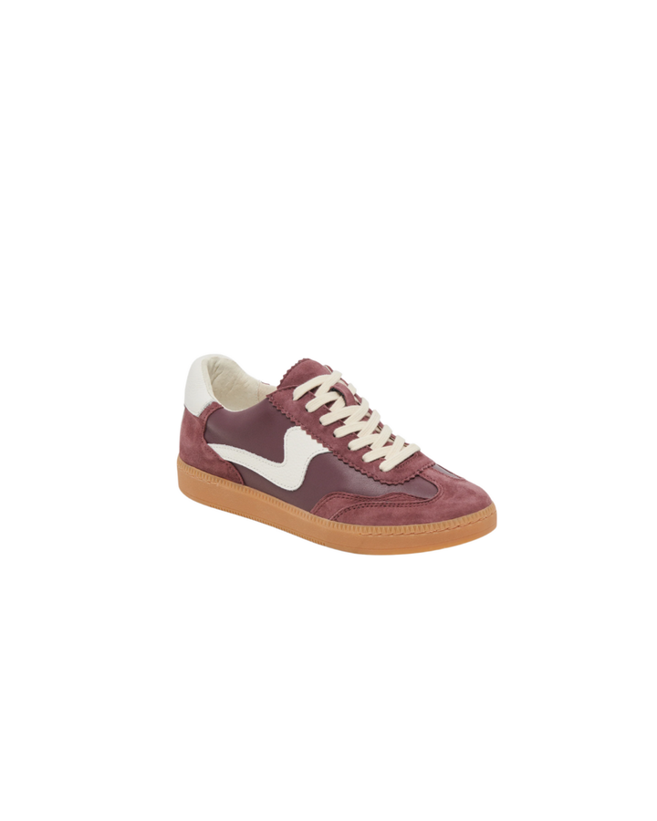 Notice Sneakers, Cranberry Suede