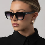 Belle, Black/Smoke Fade