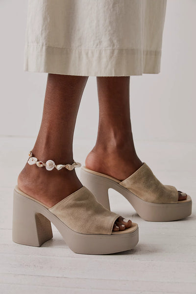 Zoe Platform, Diamond Suede